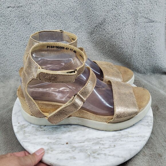 Fly London Shoes Womens EU 40 US 9-9.5 Gold Leather Wink Ankle Strap Sandals - Picture 4 of 14